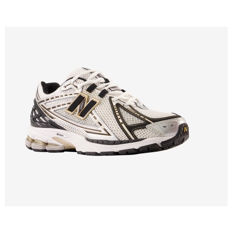 Women's Casual Sneakers New Balance 1906,Metallic Silver/Gold